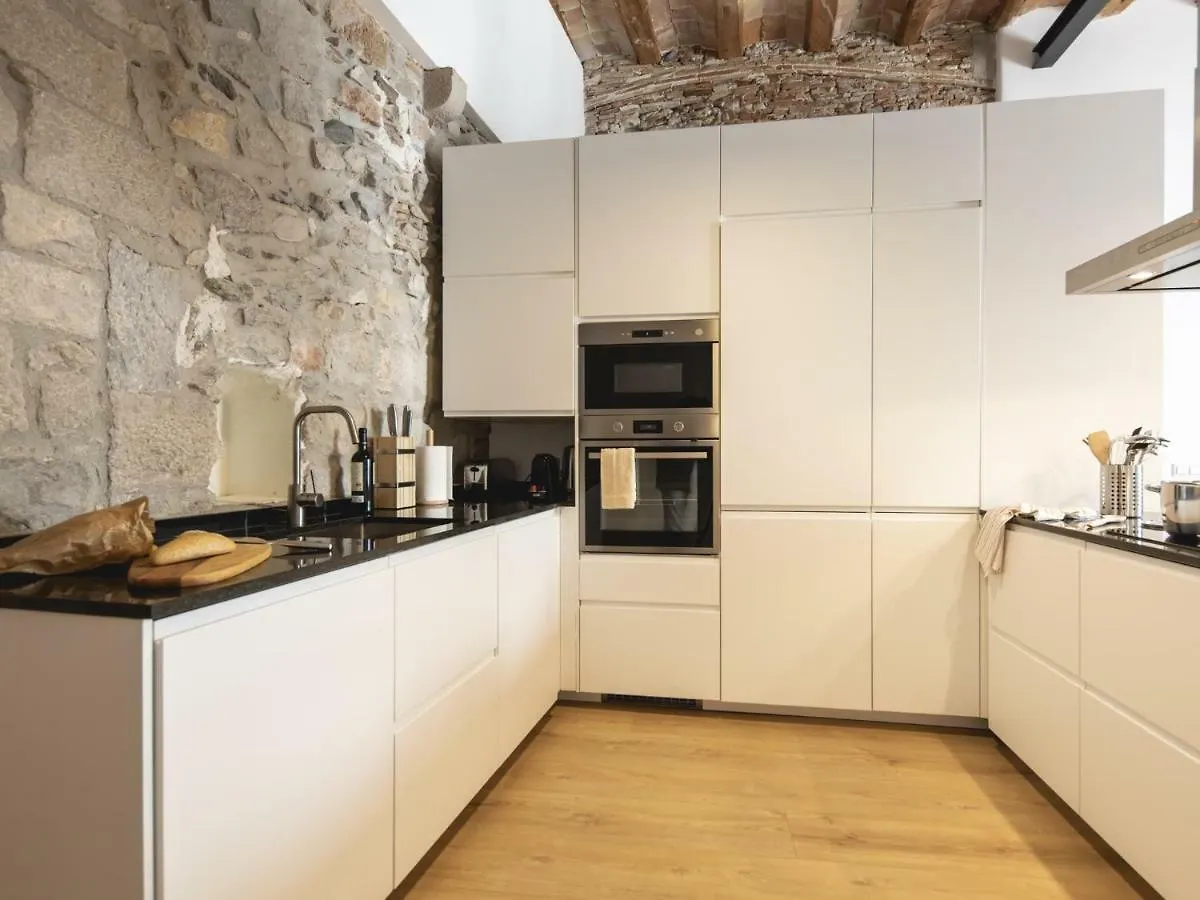 Bravissimo Bali, Beautiful 2 Bedroom Apartment Girona