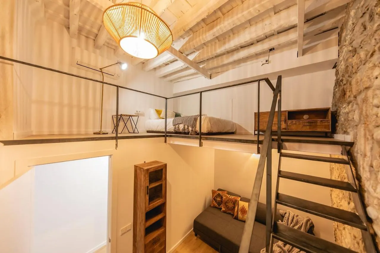 Bravissimo Bali, Beautiful 2 Bedroom Apartment Girona Spain